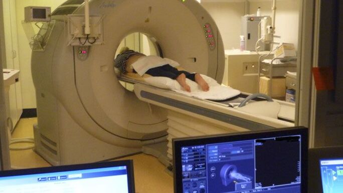 A gerinc MRI-je a hátfájás diagnosztizálására